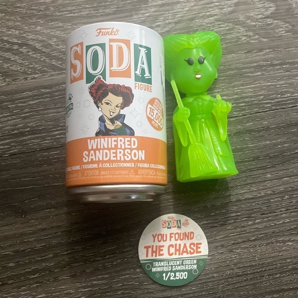 Funko soda hocus pocus Winifred Sanderson translucent‎ green